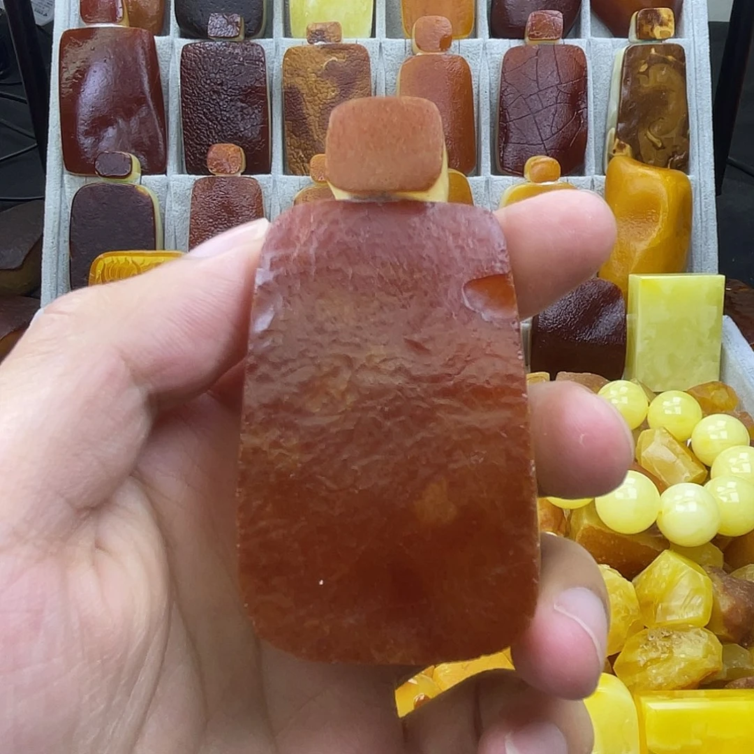 定制琥珀未镶嵌牌子