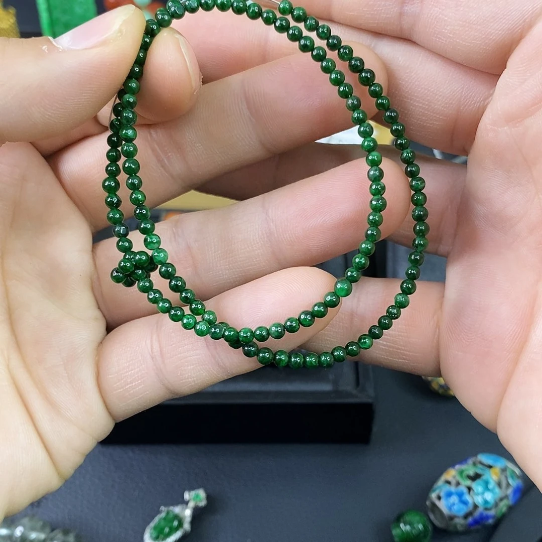 颈饰未镶嵌翡翠吊坠