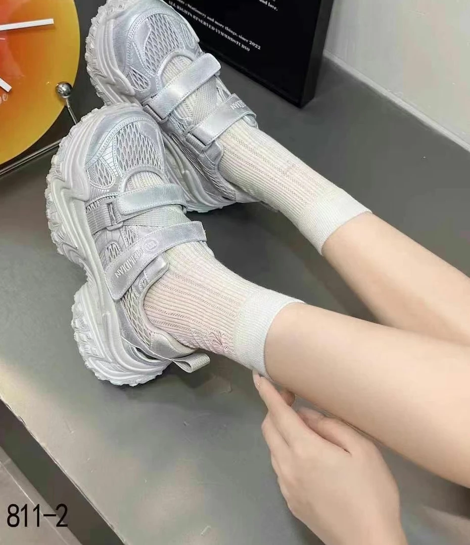 【华小姐】夏季新款时尚潮流圆头厚底透气百搭休闲鞋811-2