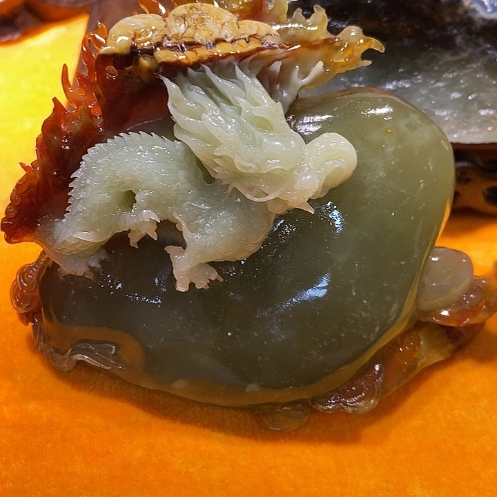 蛇纹石玉（覆膜）珠宝奇石合金