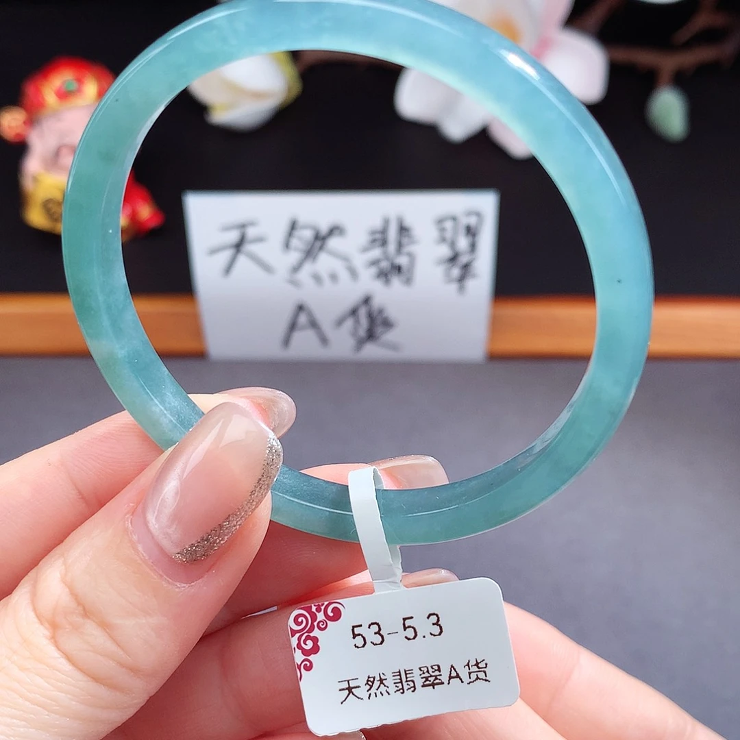 翡翠手镯（圆镯）未镶嵌