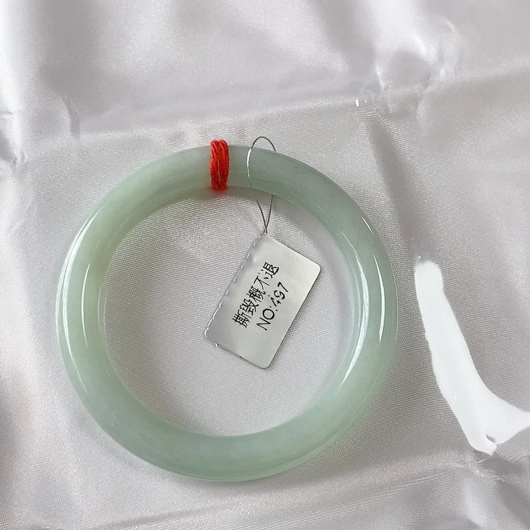 只***只未镶嵌手镯翡翠手镯