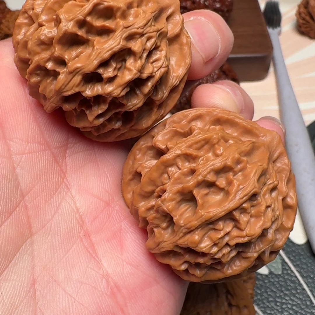 文玩核桃把件42血灯笼全品