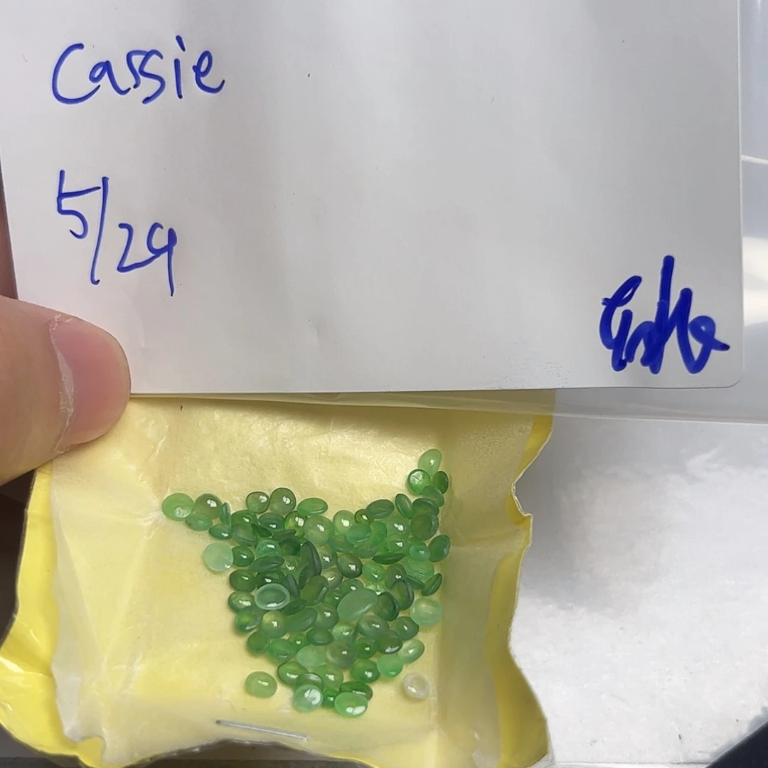 翡翠戒指未镶嵌C****?翡翠