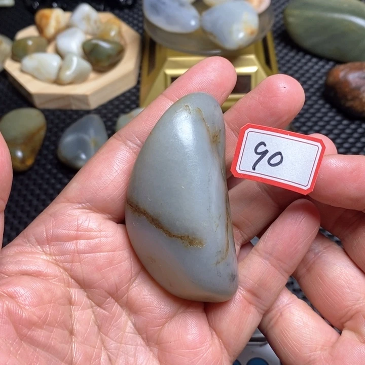 未镶嵌和田玉把件90