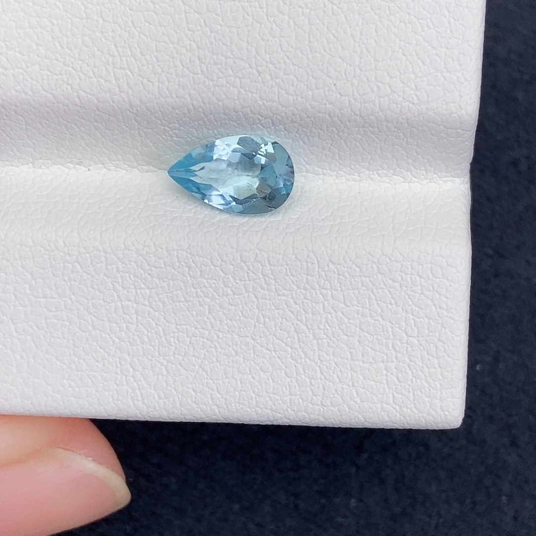 海蓝宝石裸石0.77 ct