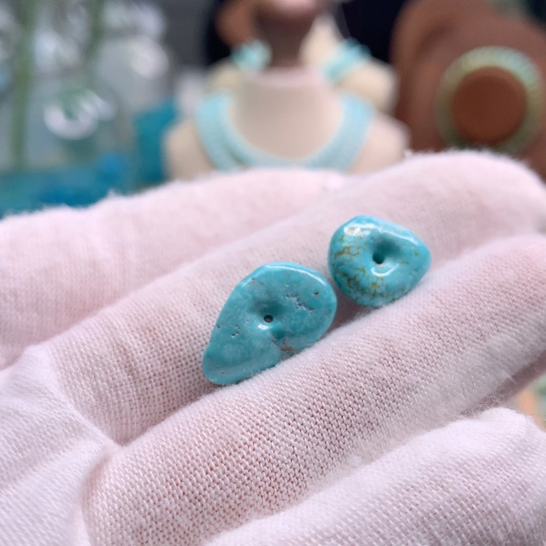 绿松石未镶嵌饰品