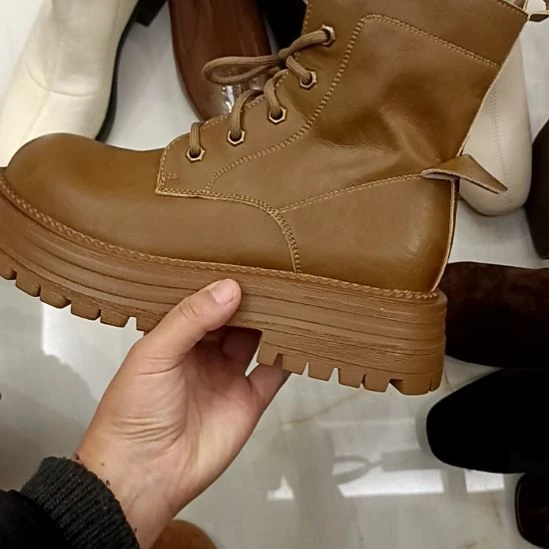 限时抢购真皮马丁靴6孔