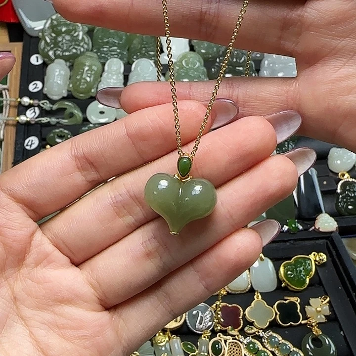 吊坠(赠链)银S925镶嵌和田玉