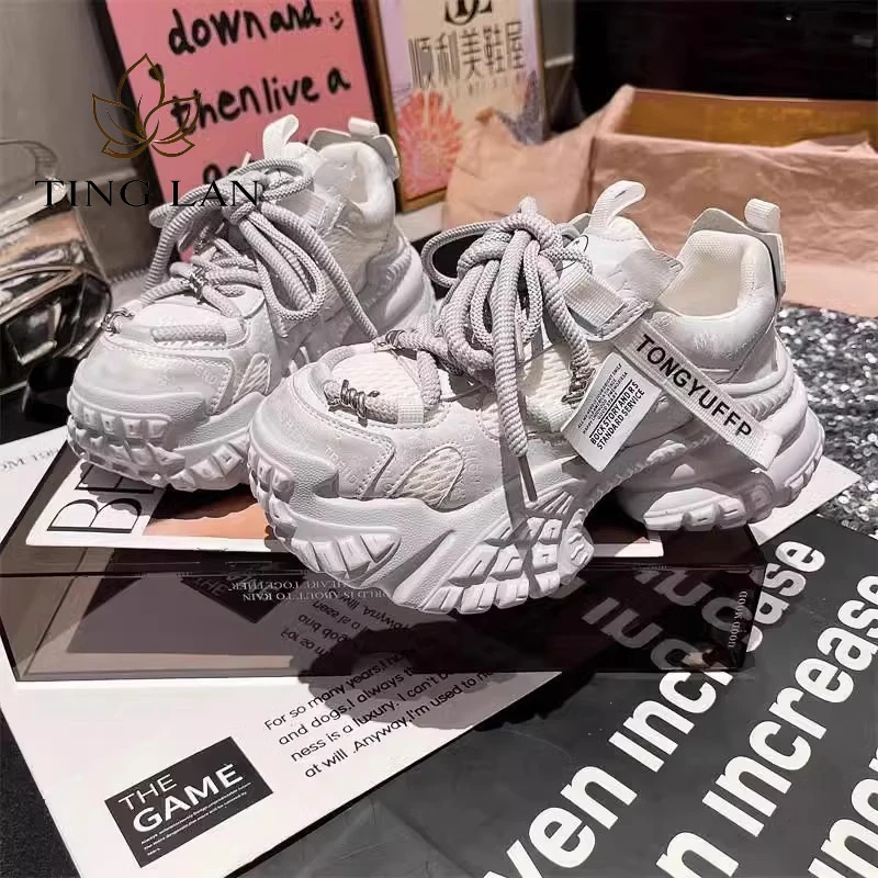 汀兰欧货老爹鞋ins超火做旧厚底松糕绑带铆钉小白鞋运动帅气女鞋