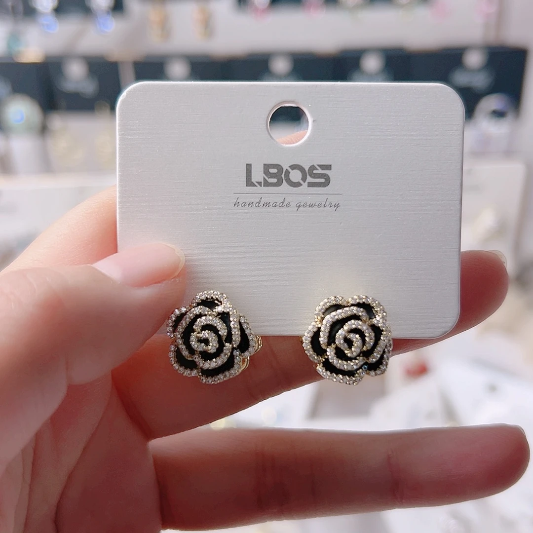 锆石纯铜合金耳环的