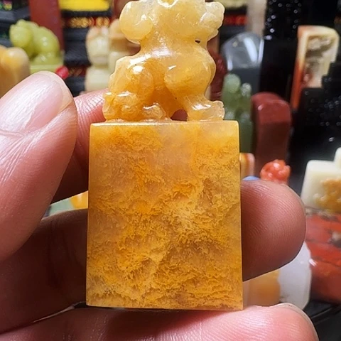 寿山石小**刻寿山鲎箕石