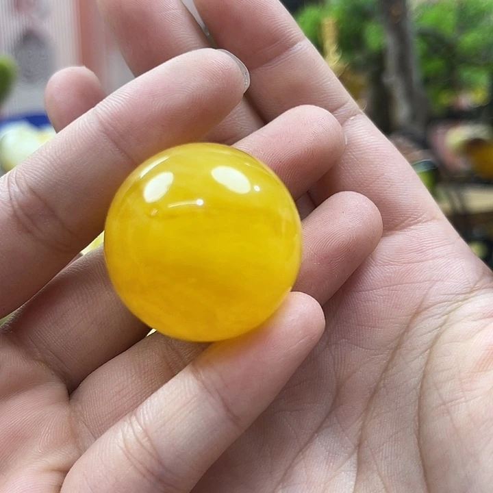 未镶嵌颈饰琥珀吊坠