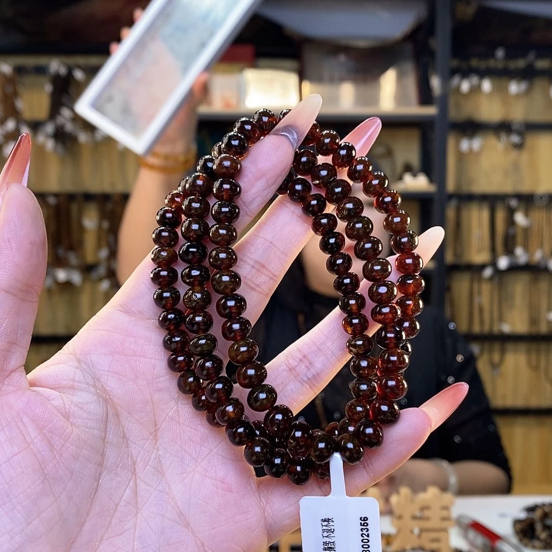 琥珀裸石未镶嵌7m血珀