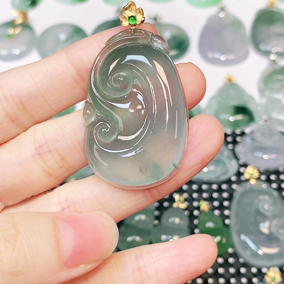 吊坠(不含链)18K金镶嵌翡翠