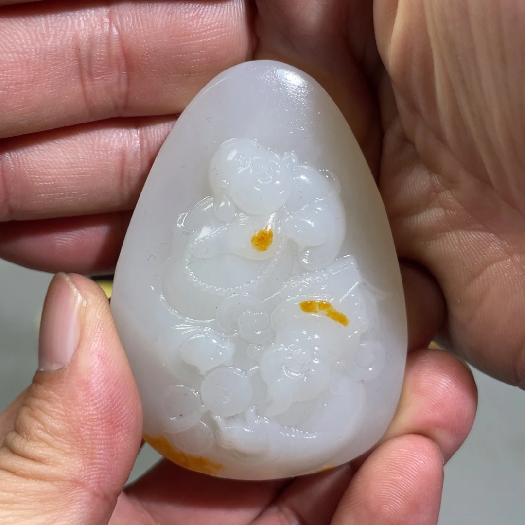 和田玉（糖玉）未镶嵌挂件