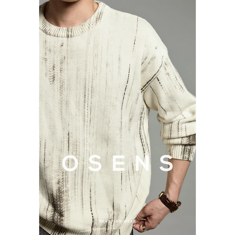 OSENS100%棉质纱线扎染渐变圆领设计师男装高级感针织衫毛衣男冬