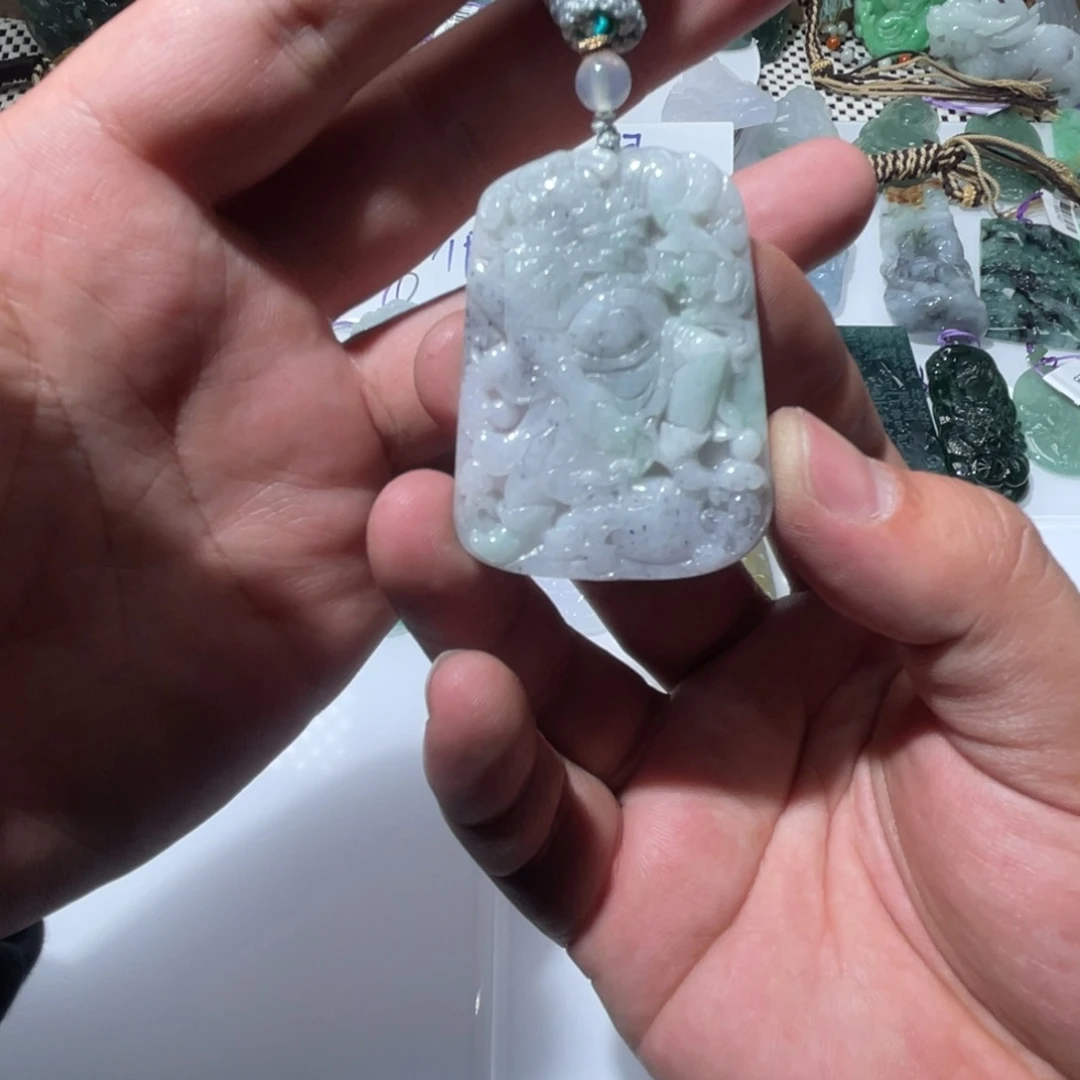 翡翠颈饰未镶嵌天然