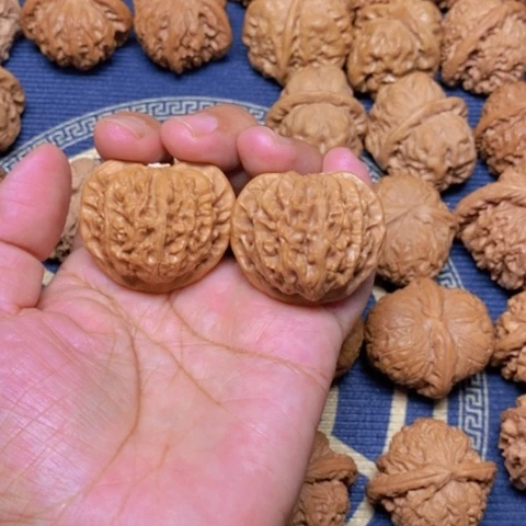 【闪购商品】吊坠文玩核桃宫灯40