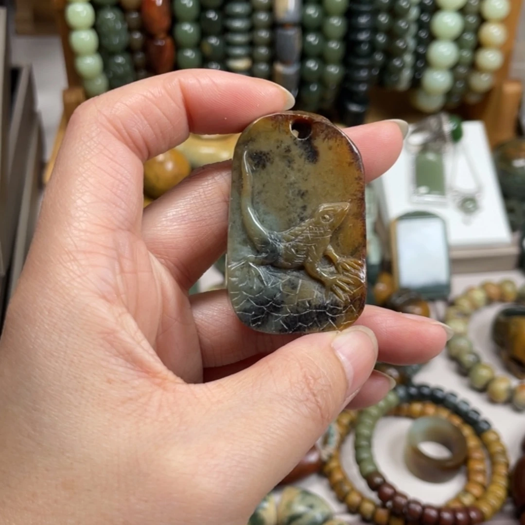 【闪购商品】岫岩河磨玉（透闪石质玉）挂件未镶嵌