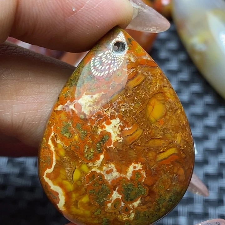 玛瑙/玉髓颈饰未镶嵌樂**騎