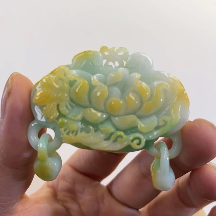 翡翠吊坠(赠链)未镶嵌代编织