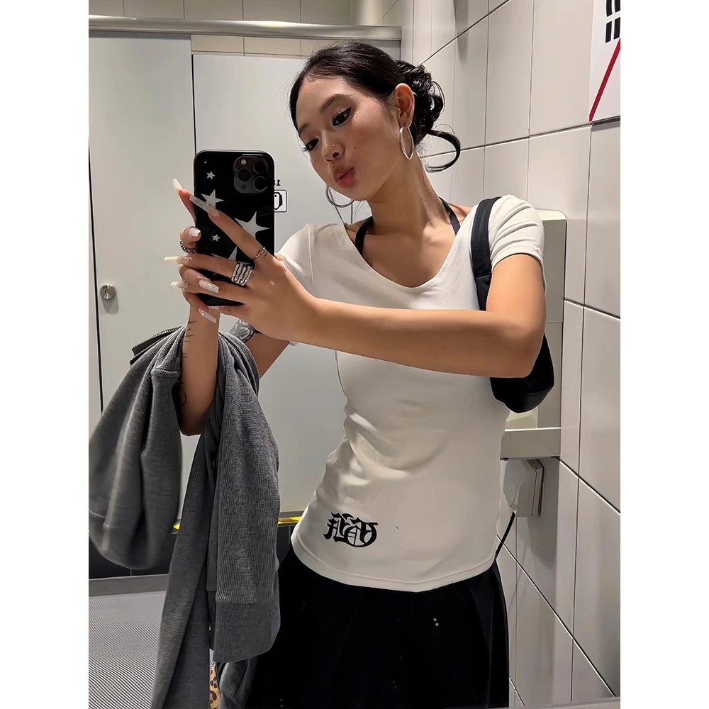 美式复古基础简约印花设计感v领短袖T恤女夏季修身显瘦甜辣妹上衣