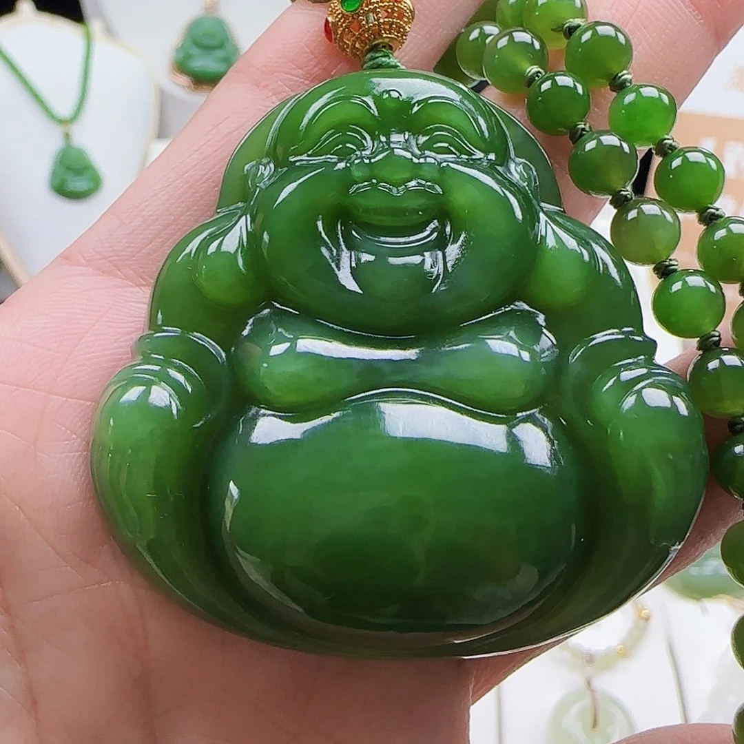 和田玉足金镶嵌颈饰