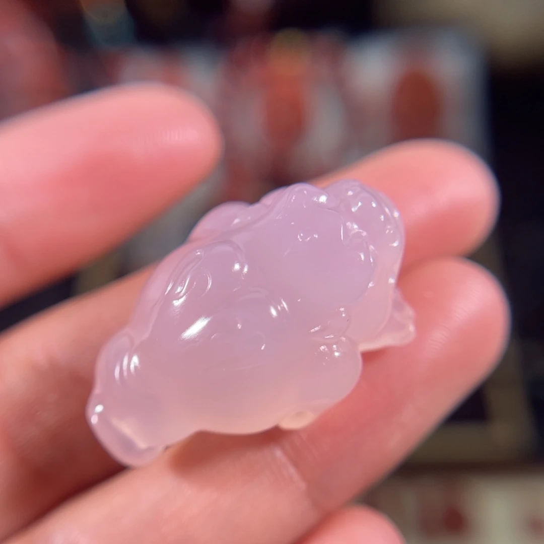 玛瑙/玉髓未镶嵌金蟾29.8*19.7