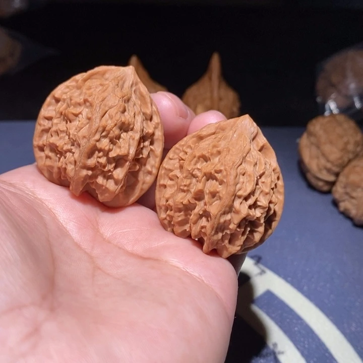 吊坠文玩核桃血灯笼
