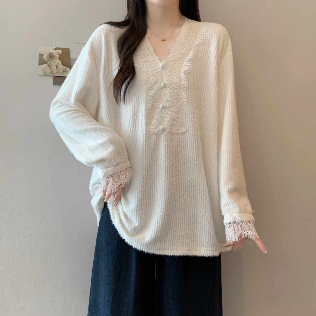 2025冬新款大码女装蕾丝拼接V领长袖打底针织衫遮肉显瘦上衣