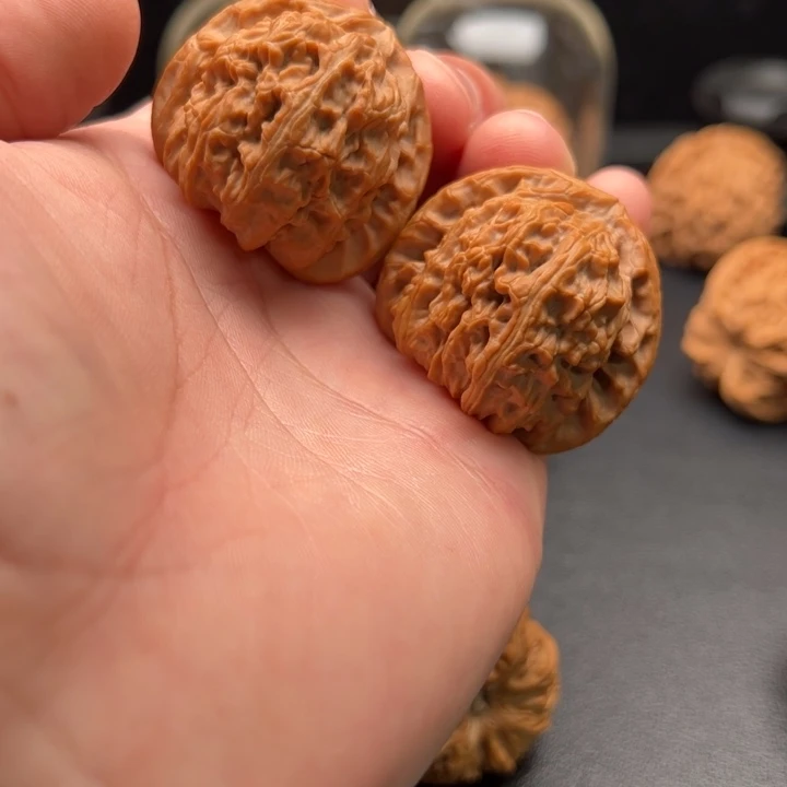 把件文玩核桃37小三角白