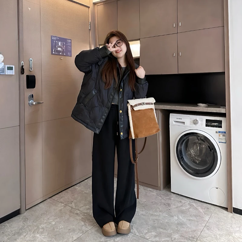 盈盈&南岛风大码女装秋冬款拼接皮翻领胖mm宽松白鸭绒羽绒服ZYY84