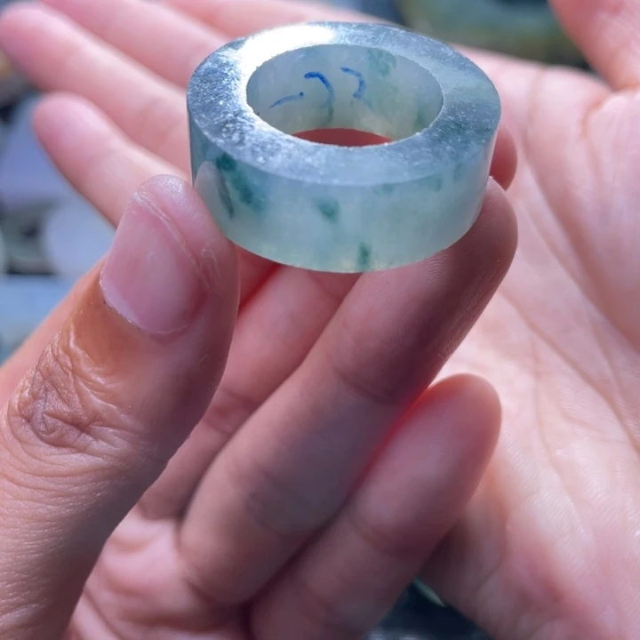 未镶嵌定制翡翠翡翠定制