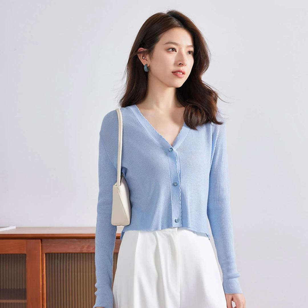 【达人专属】思诺芙德短款V领百搭纯色女士针织衫