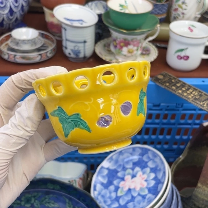 他家瓷器真美….开播了