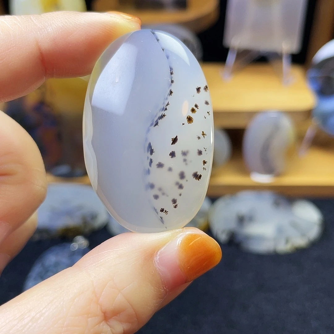 玛瑙/玉髓未镶嵌吊坠