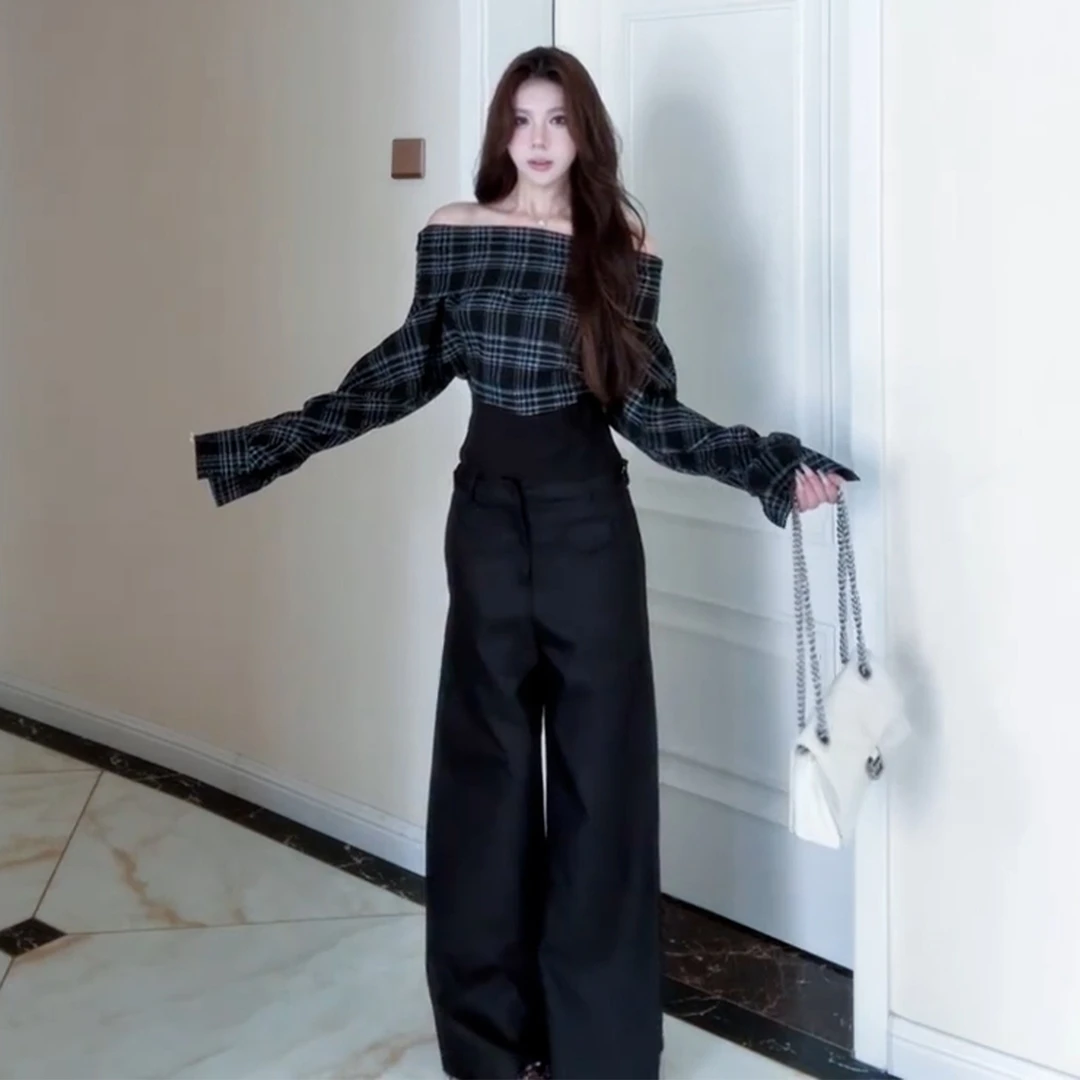 韩系高级感穿搭一字肩黑色长袖格纹衬衫女春秋季20宽松新中式衬衫