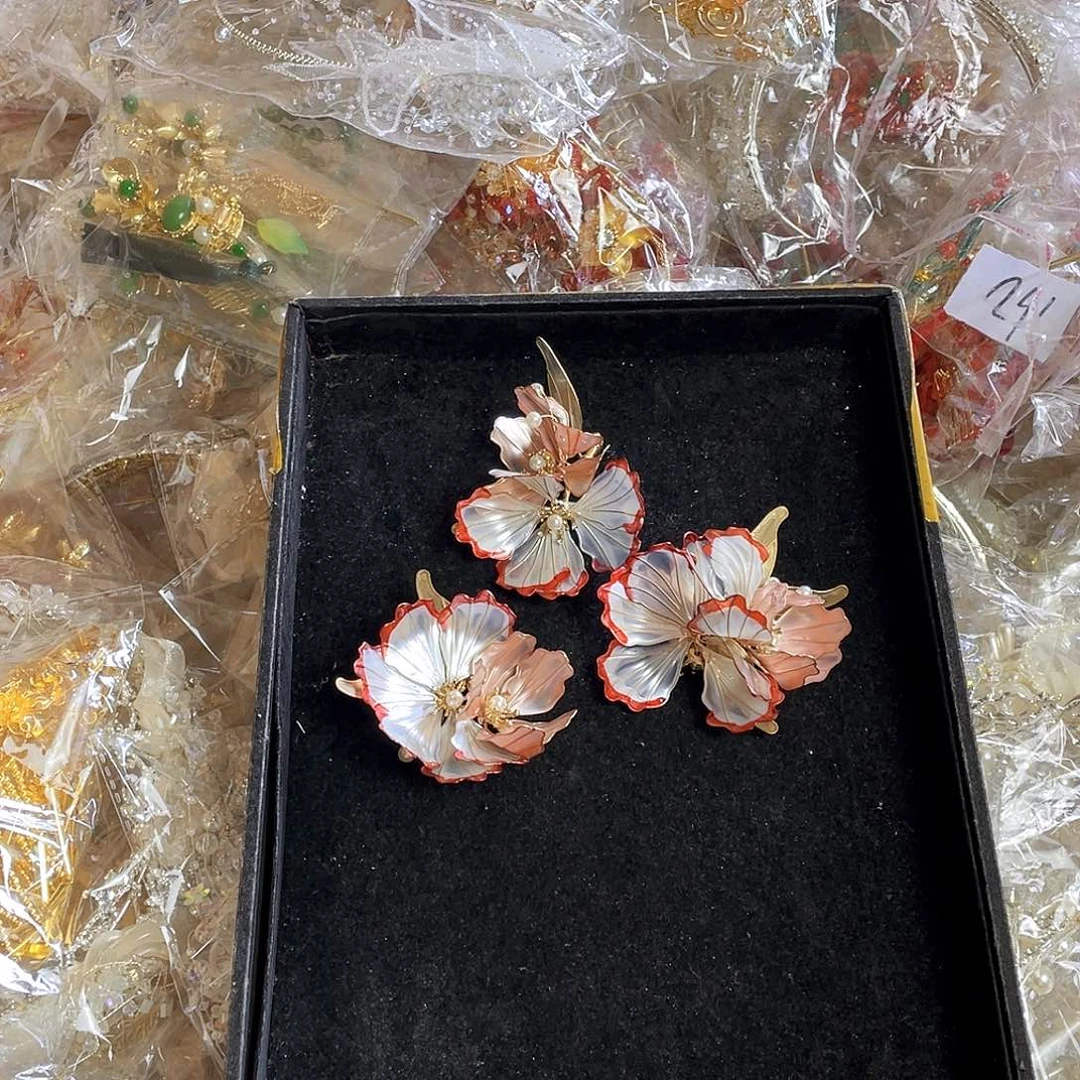 混合材质新娘头饰不退换不售后默认瑕疵