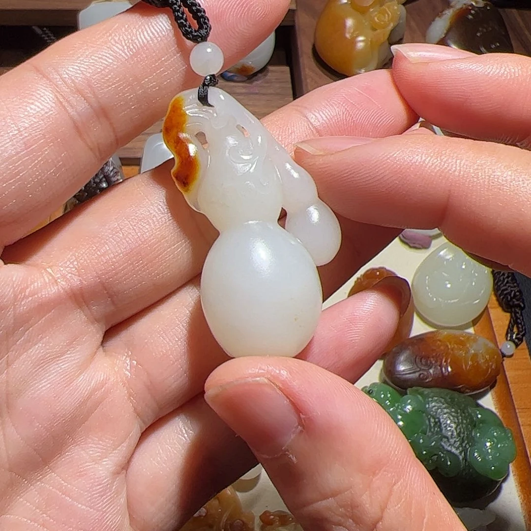 颈饰未镶嵌和田玉