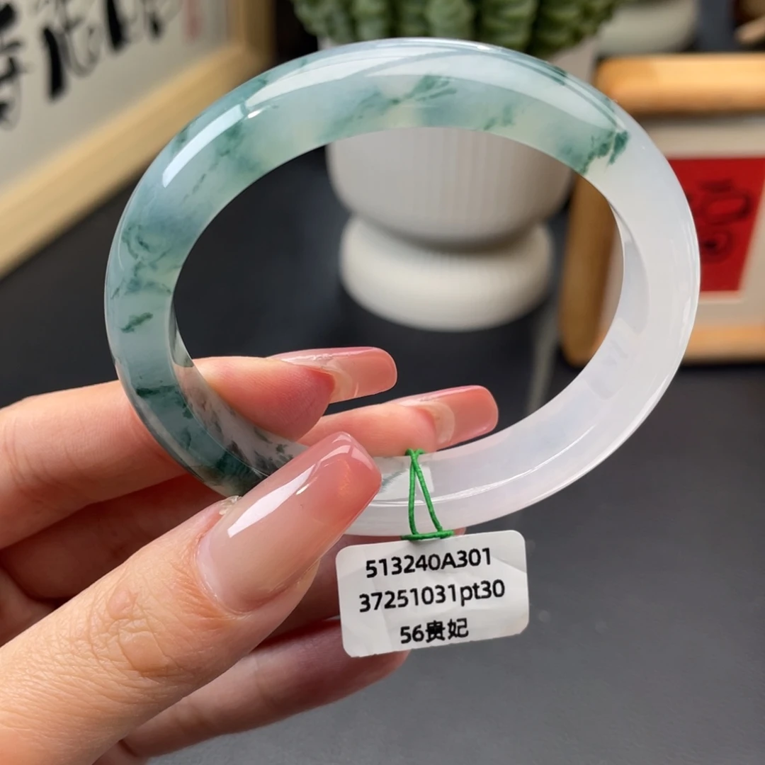 翡翠未镶嵌手镯贵妃56冰胶飘花 完整度高