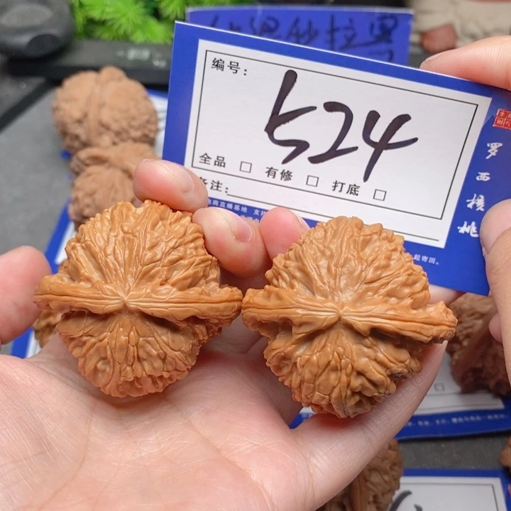 把件桃核童*话45白狮子524号牌