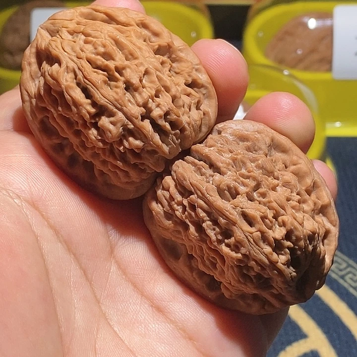 【闪购商品】文玩核桃吊坠南疆石