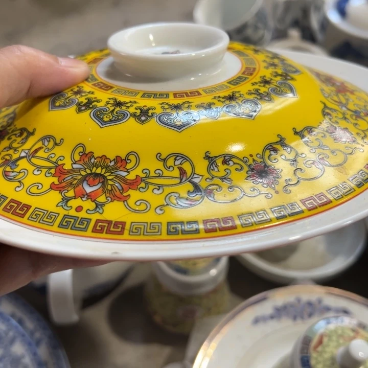 八寸宝象缠枝莲和器一个