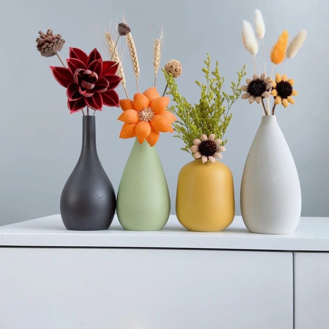 瓷片陶瓷小花瓶含花总高约20-30cm