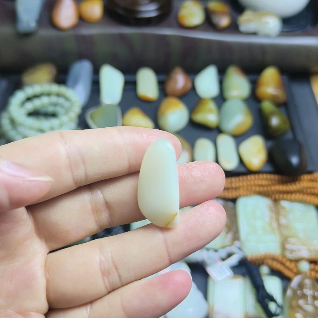 和田玉（子料）未镶嵌颈饰