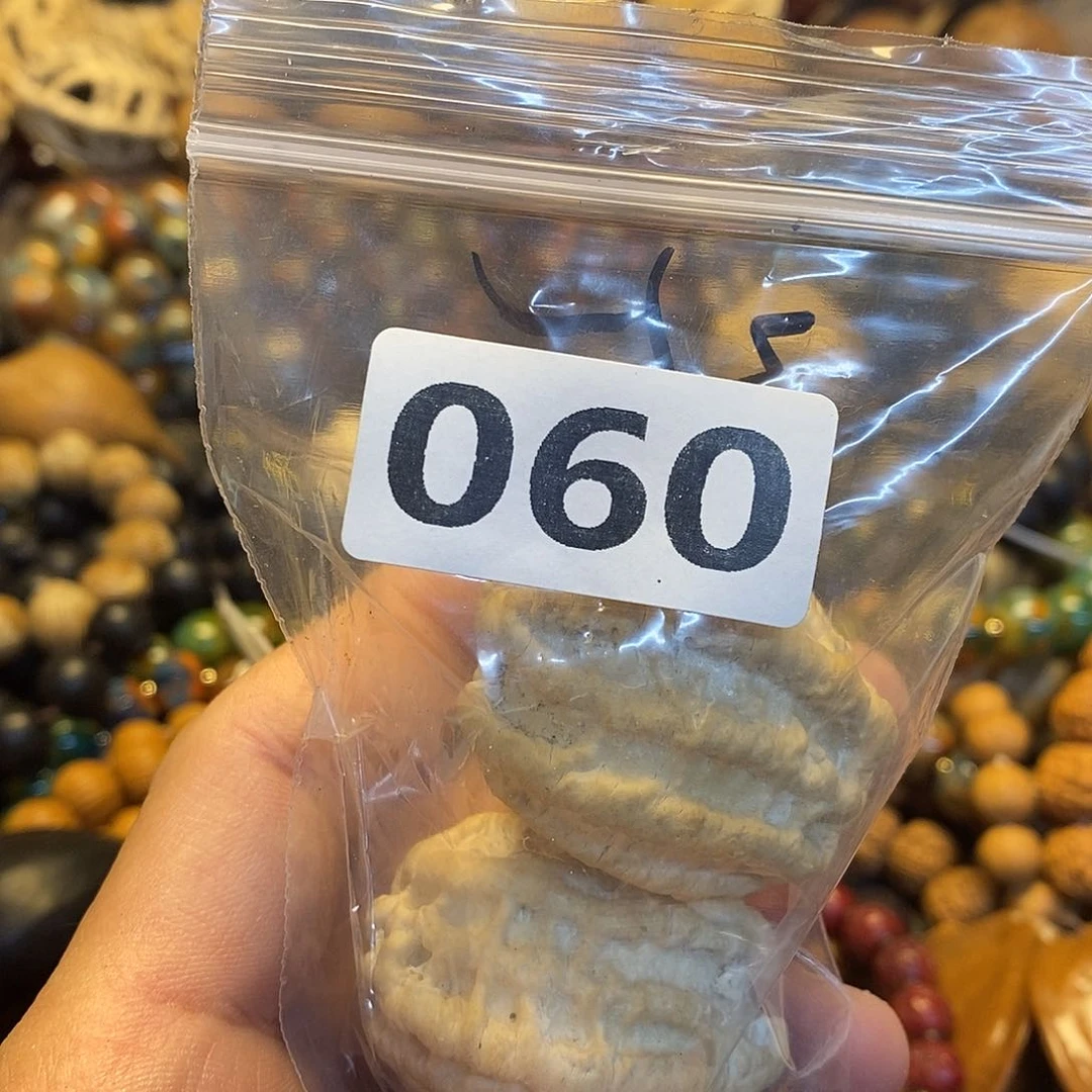 吊坠橄榄核木****e