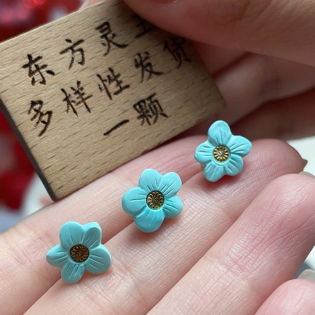 绿松石未镶嵌颈饰