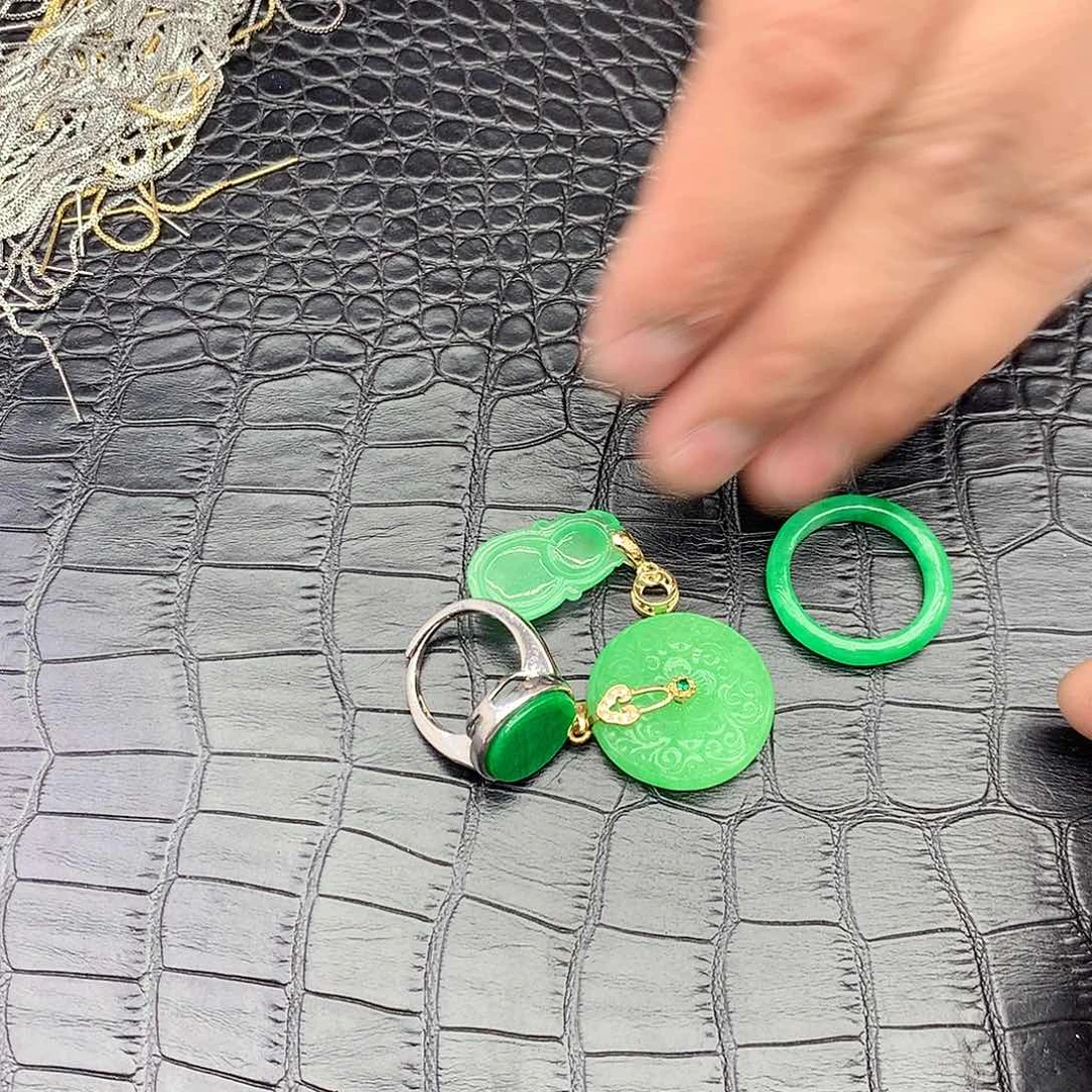 翡翠挂件14K金镶嵌69随机发