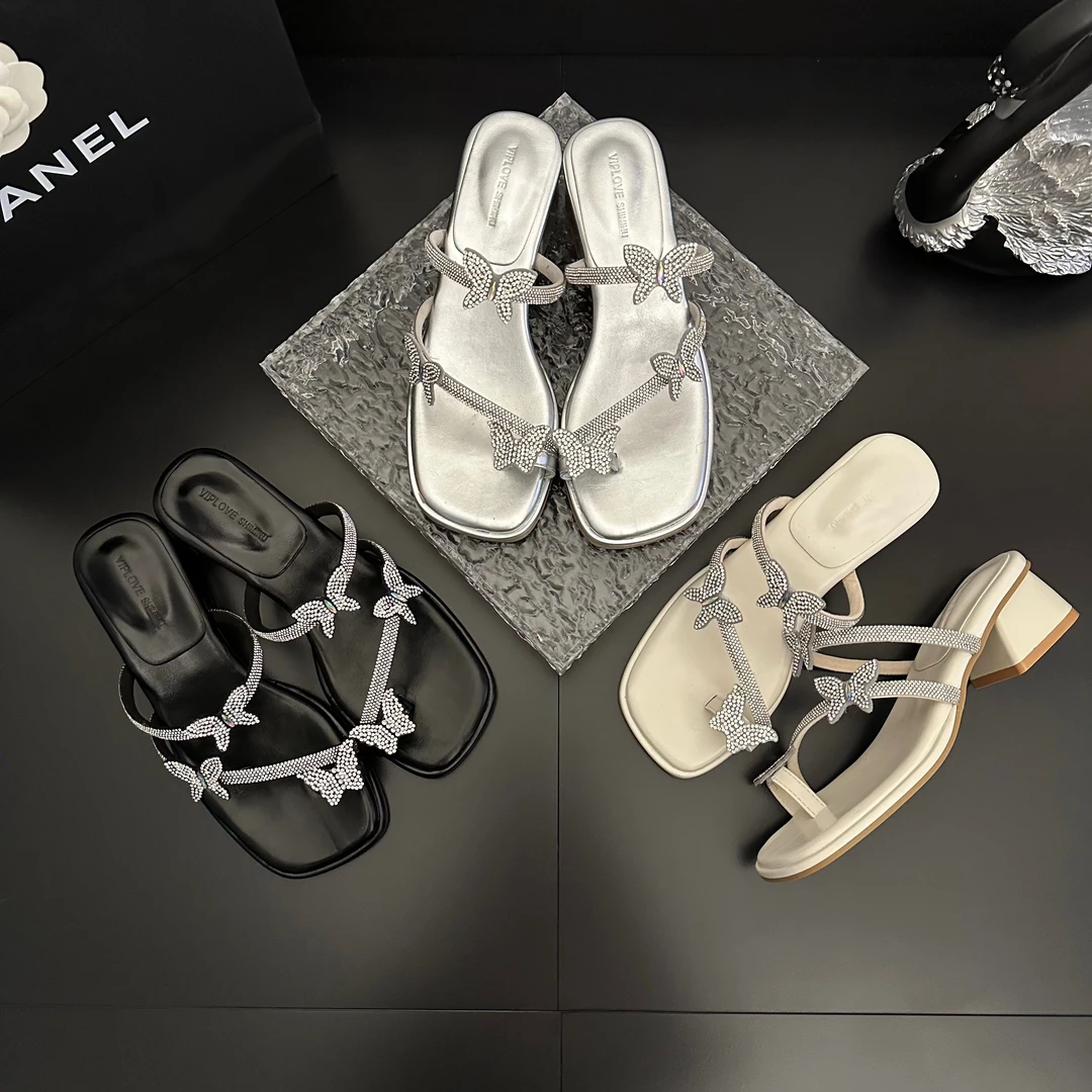 法式中粗跟仙女风水钻三只蝴蝶女外穿2025夏新方头气质百搭凉拖鞋